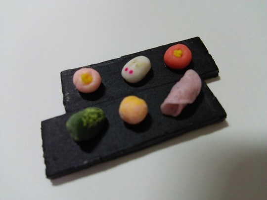 ハンドメイドミニチュア　和菓子色々できました ハンドメイド】ミニチュア樹脂粘土 夏の和菓子セット 水無月、水